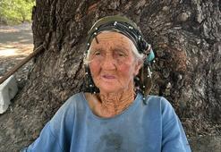 Muğla'nın meralarında 90 yaşında bir çınar! Elinde değneğiyle her gün hayvanlarını otlatıyor