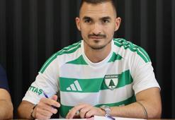 Milli takım oyuncusu 1. Lig takımına transfer oldu