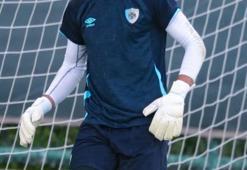 Erzurumspor'un kalecisi eski rakibe transfer oldu