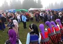 Trabzon'da renkli görüntüler! 150 yıllık göç hikayesi şenlikle canlandırıldı