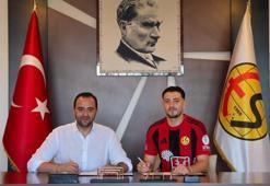 Eskişehirspor'da çifte imza! Kadro güçlenmeye devam ediyor