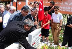 Adana'da 15 Temmuz şehitleri kabirleri başında anıldı