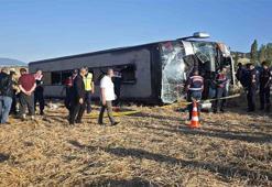 Amasya'da yolcu otobüsü devrildi: 2'si ağır 46 kişi yaralandı