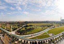 Adana sıcağına akılcı çözüm! Merkez Park’ı yazın vahaya dönüştürecek 5 hayati proje önerisi!