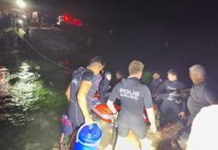 Fırat Nehri'nde su seviyesinin yükseldi! Mahsur kalan 26 kişi kurtarıldı