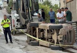 Forklift rampa aşağı inerken devrildi 1’i ağır 2 kişi yaralandı