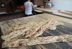 Osmanlı’dan kalan 100 yıllık lezzet! Erzincan’ın 6 ay bozulmayan Eğin ekmeği yok satıyor!