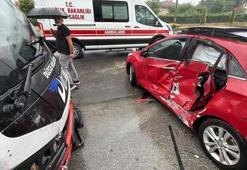 Yolcu midibüsü ile otomobil çarpıştı kazada 5 kişi yaralandı