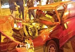 Gürpınar'da 2 otomobilin karıştığı trafik kazasında 7 kişi yaralandı