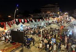 Hatay sokakları renklendi! Arsuz ziyaretçi akınına uğradı