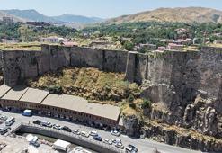 22 yıllık kazıda son aşamaya gelindi: Tarihi kale turizme açılıyor! Osmanlı dönemine ait gizli yollar ve kalıntılar gün yüzünde...