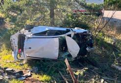 Kastamonu'da otomobil şarampole yuvarlandı 5 kişi yaralandı