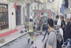 Taksim'de AVM lokantasında yangın: Bina tahliye edildi, yangın söndürüldü