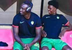 Amedspor'un gizli transferini Mbaye Diagne ortaya çıkardı! Nahit Eren genç yıldıza formayı giydirdi