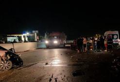 Traktör ile otomobil çarpıştı 1’i ağır 3 kişi yaralandı