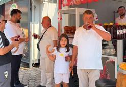 Çukurova'nın kavurucu sıcağında şalgam ve simit vatandaşların vazgeçilmezi oldu