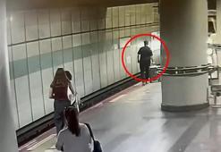 Şişli'de görme engelli vatandaşın metro raylarına düştüğü anın görüntüsü ortaya çıktı!