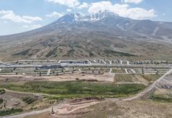 Erciyes kayak merkezi yeni sezona hazırlanıyor: Dev tesislerde bakım ve modernizasyon seferberliği!
