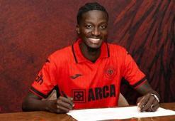 Çorum FK orta saha transferini bitirdi! Fildişili oyuncu 3+1 yıllık sözleşme imzaladı
