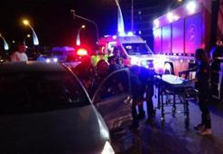 Ekip aracı ile otomobil çarpıştı 2'si polis, 3 kişi yaralandı