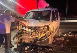 Sakarya'da meydana gelen trafik kazasında 1'i ağır, 1'i bebek, 7 kişi yaralandı