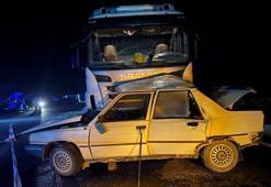 Tır ile otomobil çarpıştı! Otomobilin sürücüsü ve eşi hayatını kaybetti