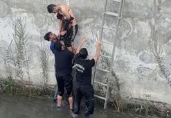 DSİ kanalına düşen genci arkadaşı yakaladı, itfaiye kurtardı