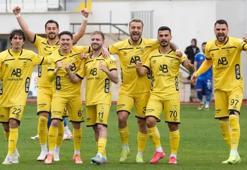 Adana 01 FK’dan ayrıldı, Süper Lig takımına imza attı