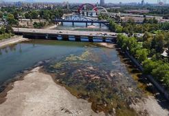 Seyhan Nehri’nde sular çekildi! Otaya çıkan görüntüler vatandaşları isyan ettirdi: Bu görüntüler sadece Türkiye’de var