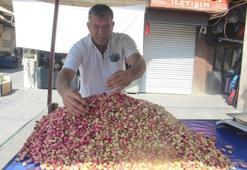 Şanlıurfa'da ilk kez bu fiyatı gördü: Yeni mahsul fıstık tezgaha indi
