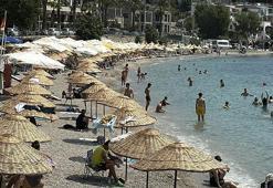 Bodrum’da termometreler 40 dereceyi aştı: Sahiller doldu taştı