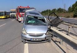 Şile Yolu’nda korkutan kaza: Bariyerlere çarpan sürücü yaralandı