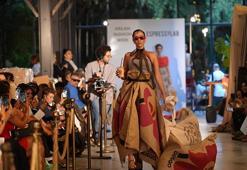 Dört farklı markadan moda gösterisi