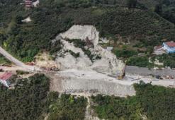 Şubat ayındaki heyelan yolu uçurmuştu! İç Anadolu bağlantı yolunda tarihi mesai! Çalışmaları hız kazandı: Yakında açılıyor