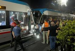 İki tramvayın kafa kafaya çarpıştığı kazada 9 kişi yaralandı