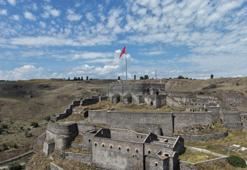 900 yıllık tarh şehri tepeden izliyor: Kars'ta görkemiyle büyülüyor