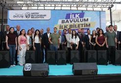 Hatay'da üniversiteyi kazanan gençlere anlamlı destek: Öğrencilerin bilet parası belediyeden!