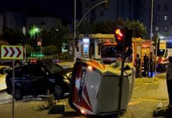 Üsküdar'da gece yarısı talihsiz kaza: Kamyonetle çarpıştı, hastanede gözlerini açtı