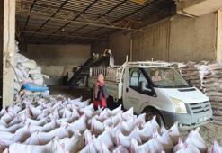 Adana'da yangın sonrası destek geldi: Hayvancılara 24 ton dağıtıldı