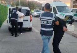 Konya'da sahte savcı vurgunu: 'Polis ve savcıyız' diyerek kandırdılar, altınlarla kaçarken yakalandılar!
