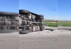 Yakıt tankeri ile otomobil çarpıştı 2 kişi yaralandı