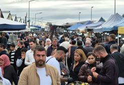 Duyan buraya geldi! 1700 nüfuslu ilçe bir günde 400 bin kişi oldu