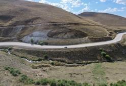 Erzurum'da yeni gizemli yol keşfedildi: Vitesi boşa alınan araç kendi kendine hızlanıyor!