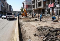 Adıyaman'da depremde hasar gören Zey Caddesi'nde asfalt yenileme çalışmaları başladı!