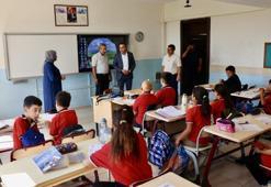 Malatya'da eğitime destek seferberliği: 300 öğrenciye kırtasiye ve çanta yardımı yapıldı!