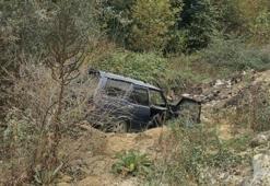 Kontrolden çıkan otomobil şarampole uçtu