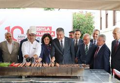 'Acısıyla tatlısıyla' 10. yıl: Adana Lezzet Festivali için geri sayım başladı! Michelin yıldızlı şefler, tescilli lezzetler gastronomi tutkunlarını bekliyor