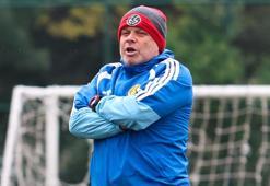 Eskişehirspor'da Hakan Şapcı futbolcuların yüzüne söyledi: Artık kesinlikle unutun