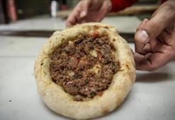 Bursa'nın ünlü pidecisinde rezalet! At ve eşek eti yedirmişler