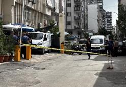 Adana'da iş yeri önünde silahlı saldırı! 1 kişi öldü, 1 yaralı var